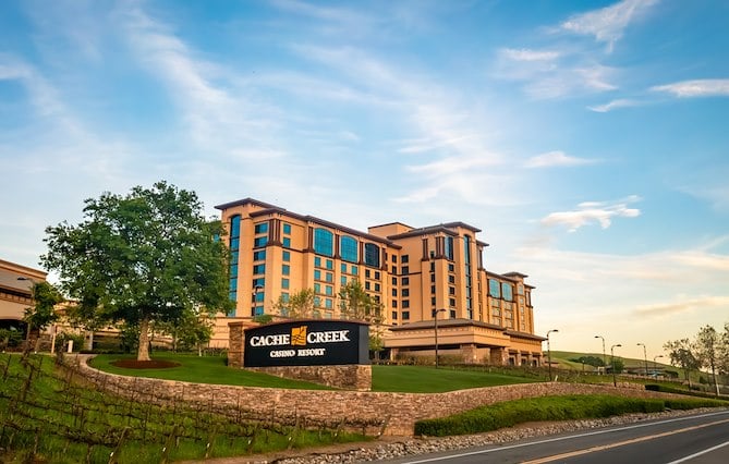 Exterior Cache Creek Casino Resort Image