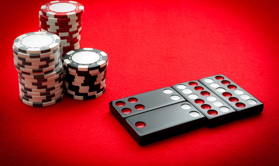 Pai Gow chips and tiles