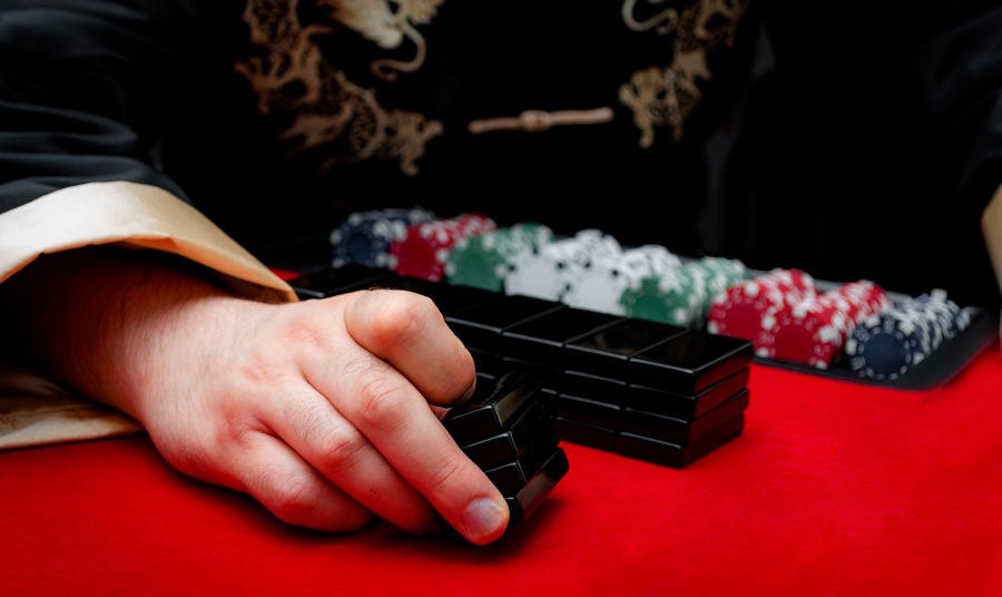 Pai Gow Dealer